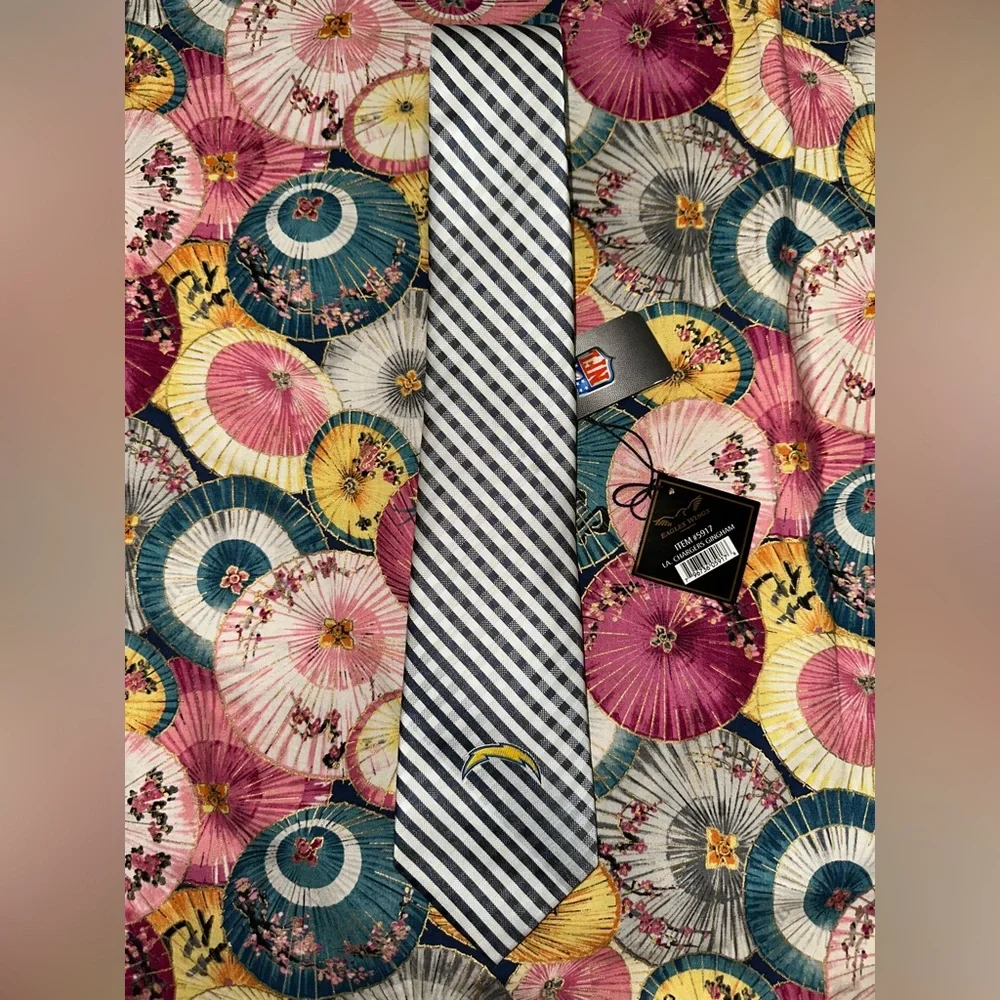 NWT NFL Pro Football LA Chargers Gingham Plaid Business Dress Suit Tie